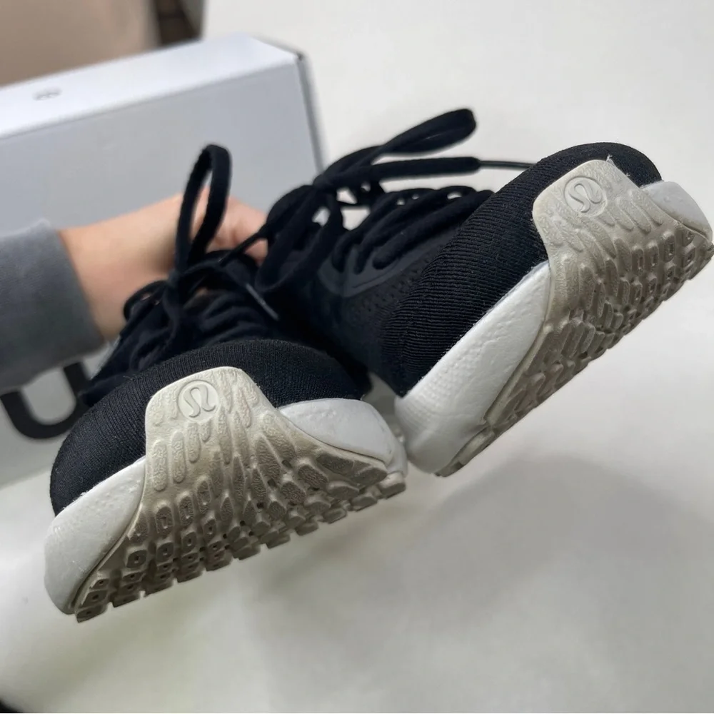 Lululemon Beyondfeel Black Running Sneakers Women's Size 8.5